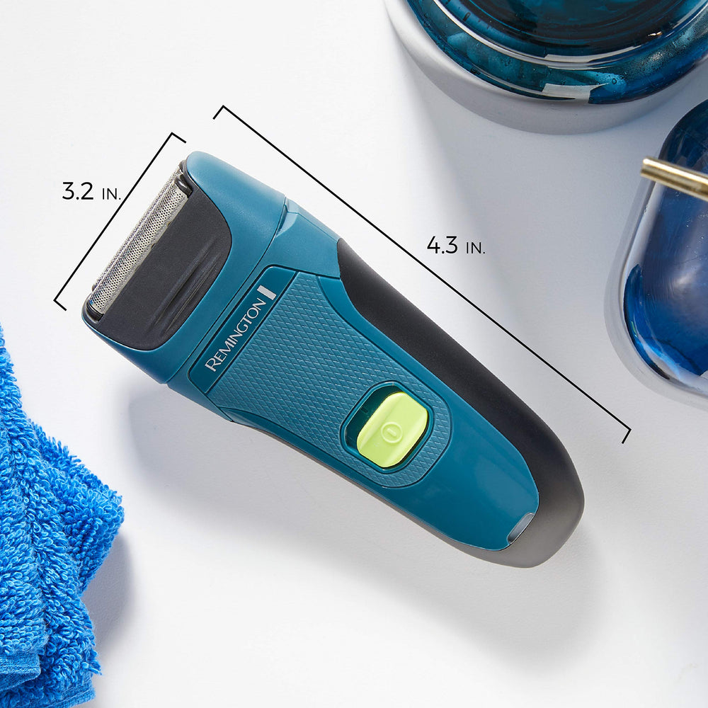 Remington PF7320 Ultrastyle travel-ready shaver in compact form for on-the-go grooming.