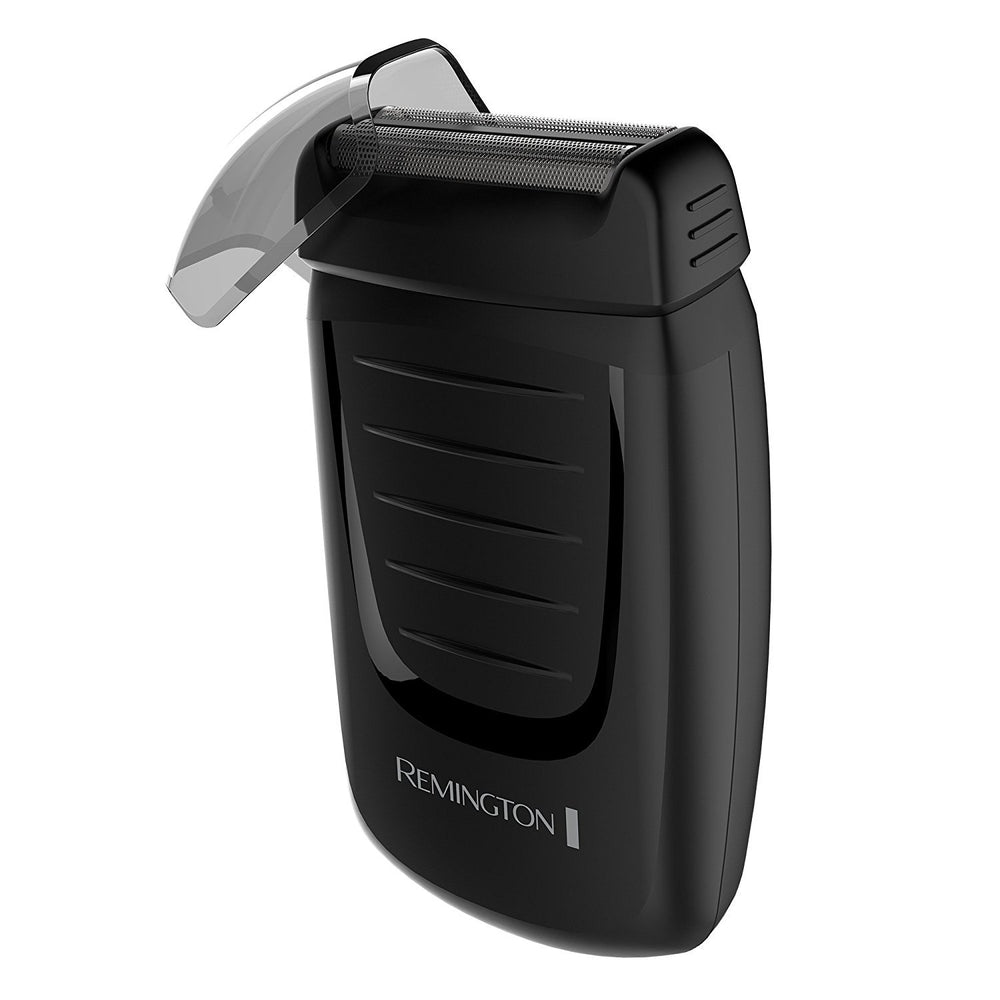 Remington TF70CDN dual-foil travel shaver close-up for a smooth on-the-go shave