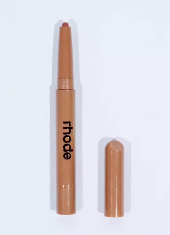 Rhode Peptide Lip Shape Lunge application showcases contoured color and smoother, hydrated lips.