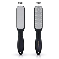 Rikans Colossal Foot File in-use demonstrates effective smoothing on dry or wet skin