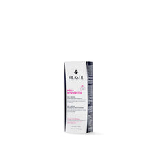Rilastil Aqua Intense 72H skin-glow demonstrates luminous, hydrated complexion after use.