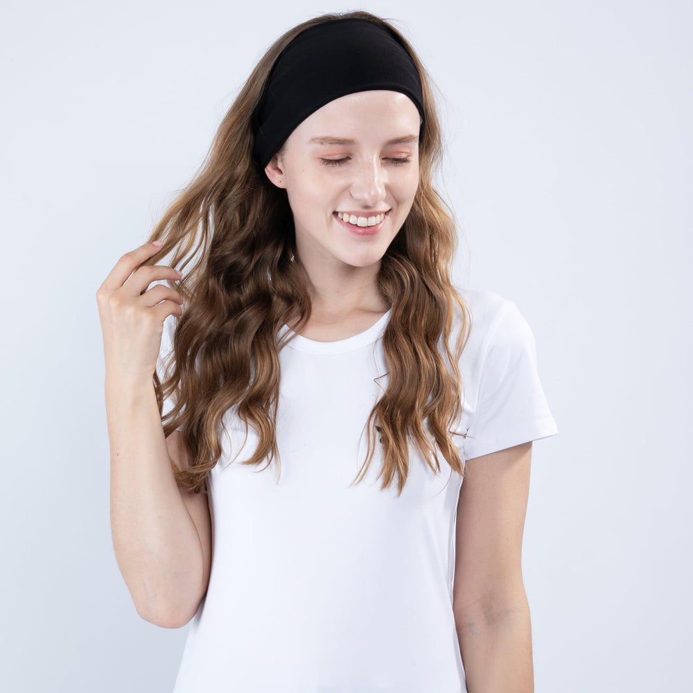 RITOPER white wide elastic headband—non-slip for yoga and running.
