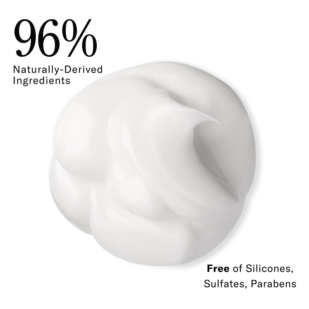 Rizos Curls Hydrating Shampoo lather close-up for soft, nourished curls.