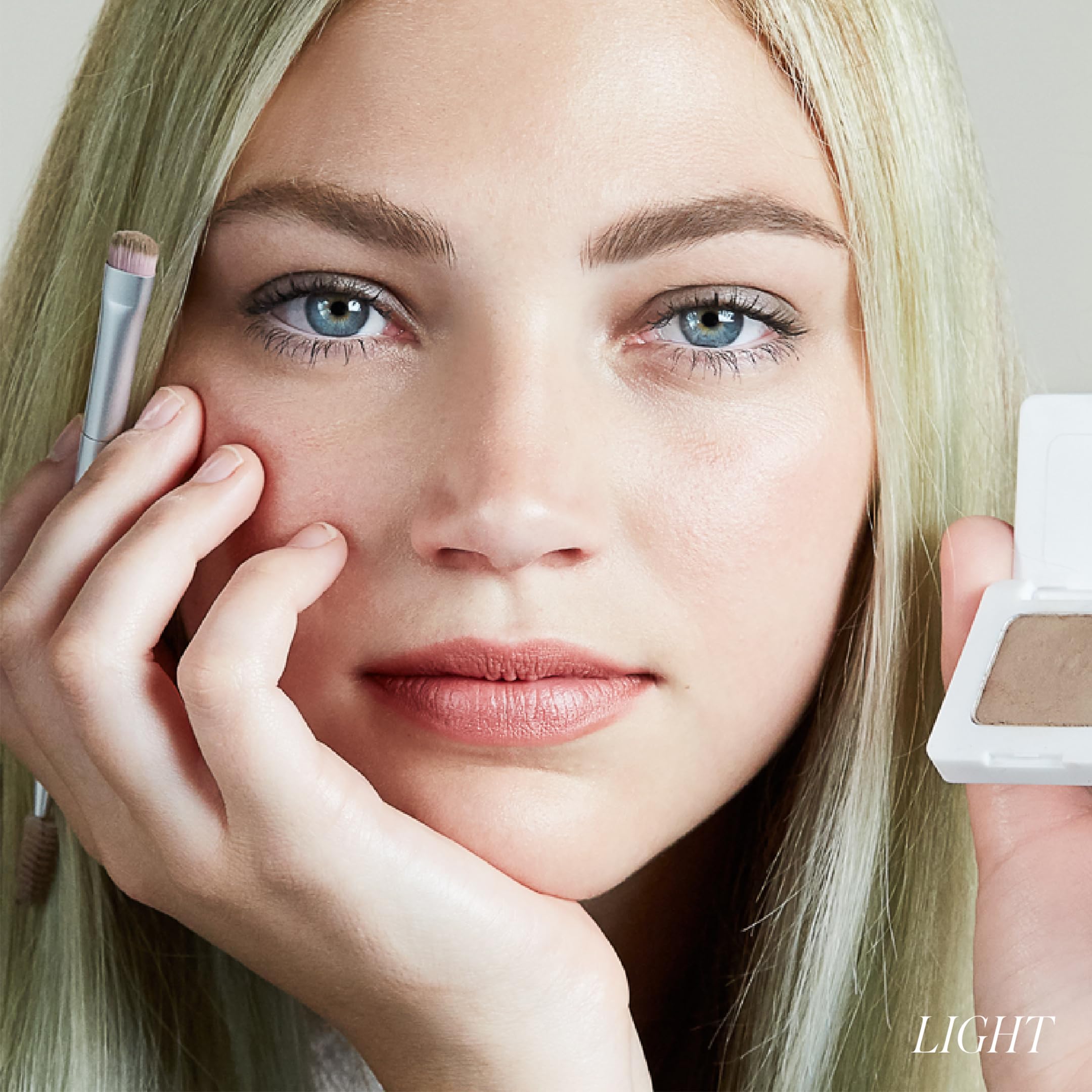 RMS Beauty Back2Brow nourishing ingredients support brow hair health.