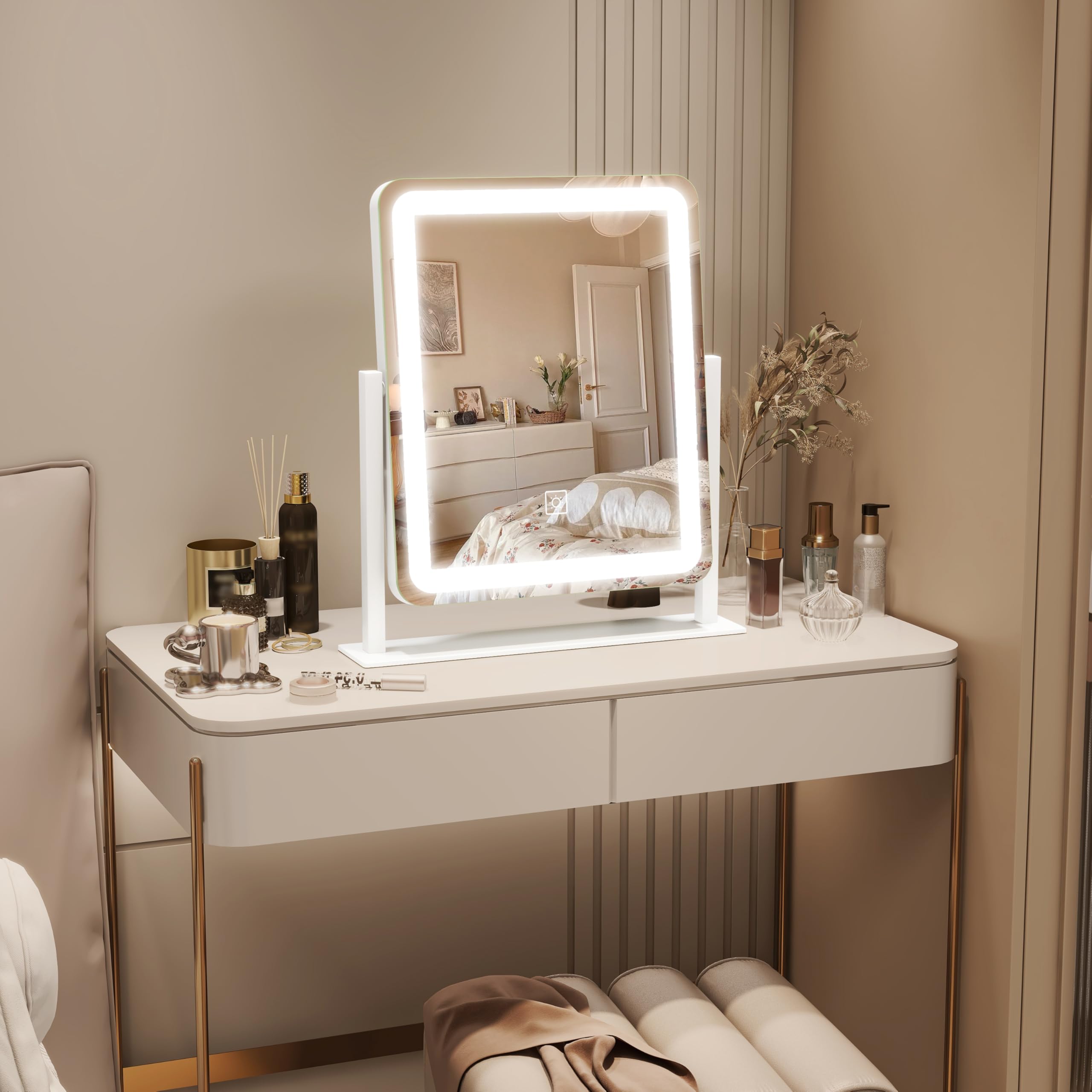 ROLOVE gift-ready vanity mirror packaging appeals as a stylish present.