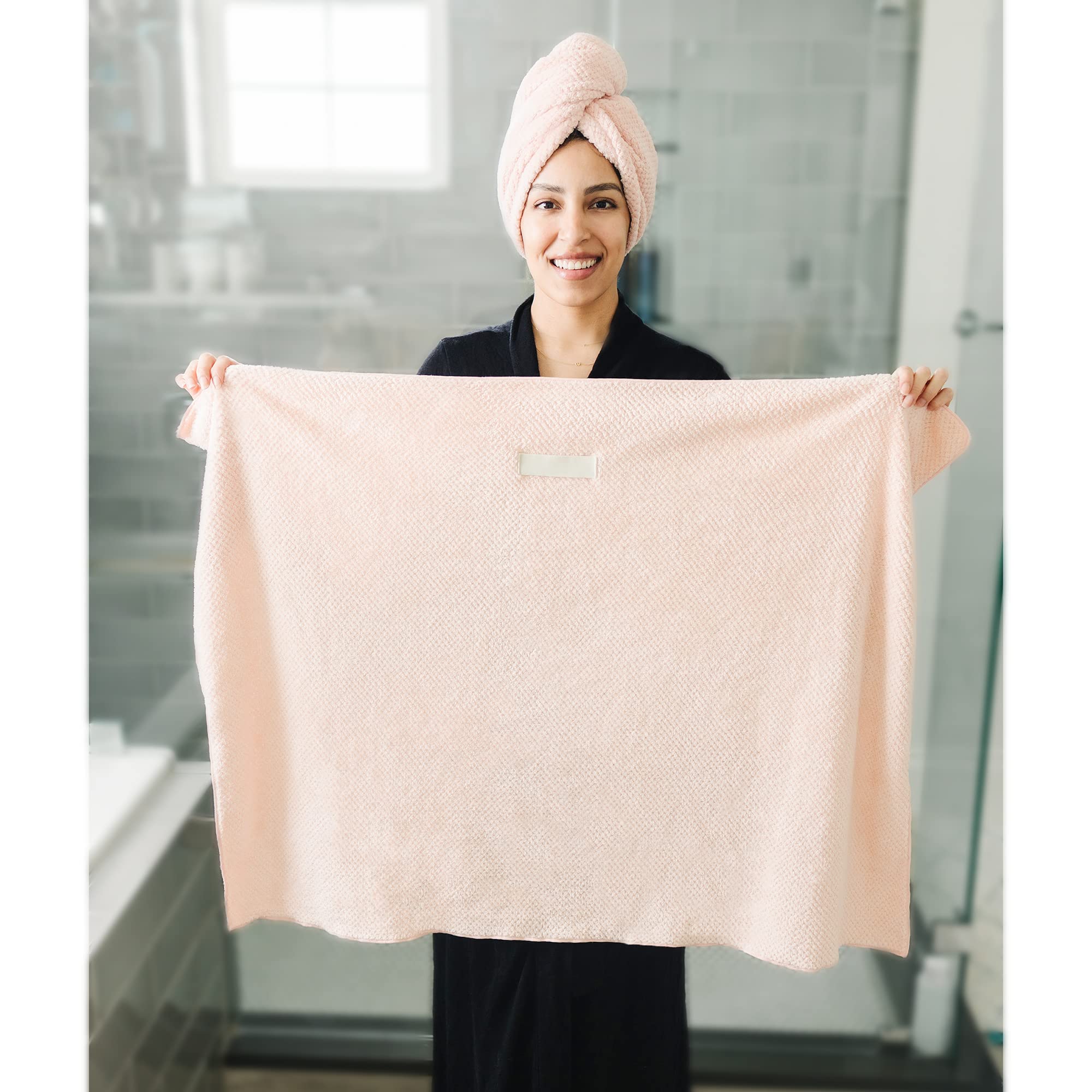 ROLSHOL absorbent microfiber close-up shows soft texture for quick drying