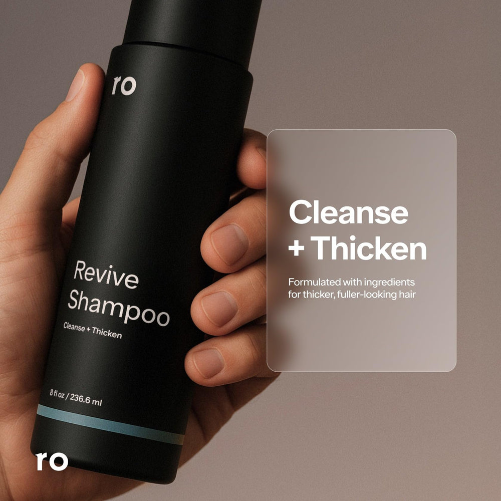 ROMAN Revive shampoo lather demonstrates rich foam supporting thorough cleansing and scalp clarity.