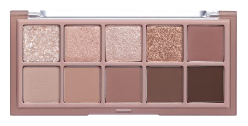 rom&nd Better Than Palette Rosebud Garden application close-up highlights smooth blend for seamless transitions.