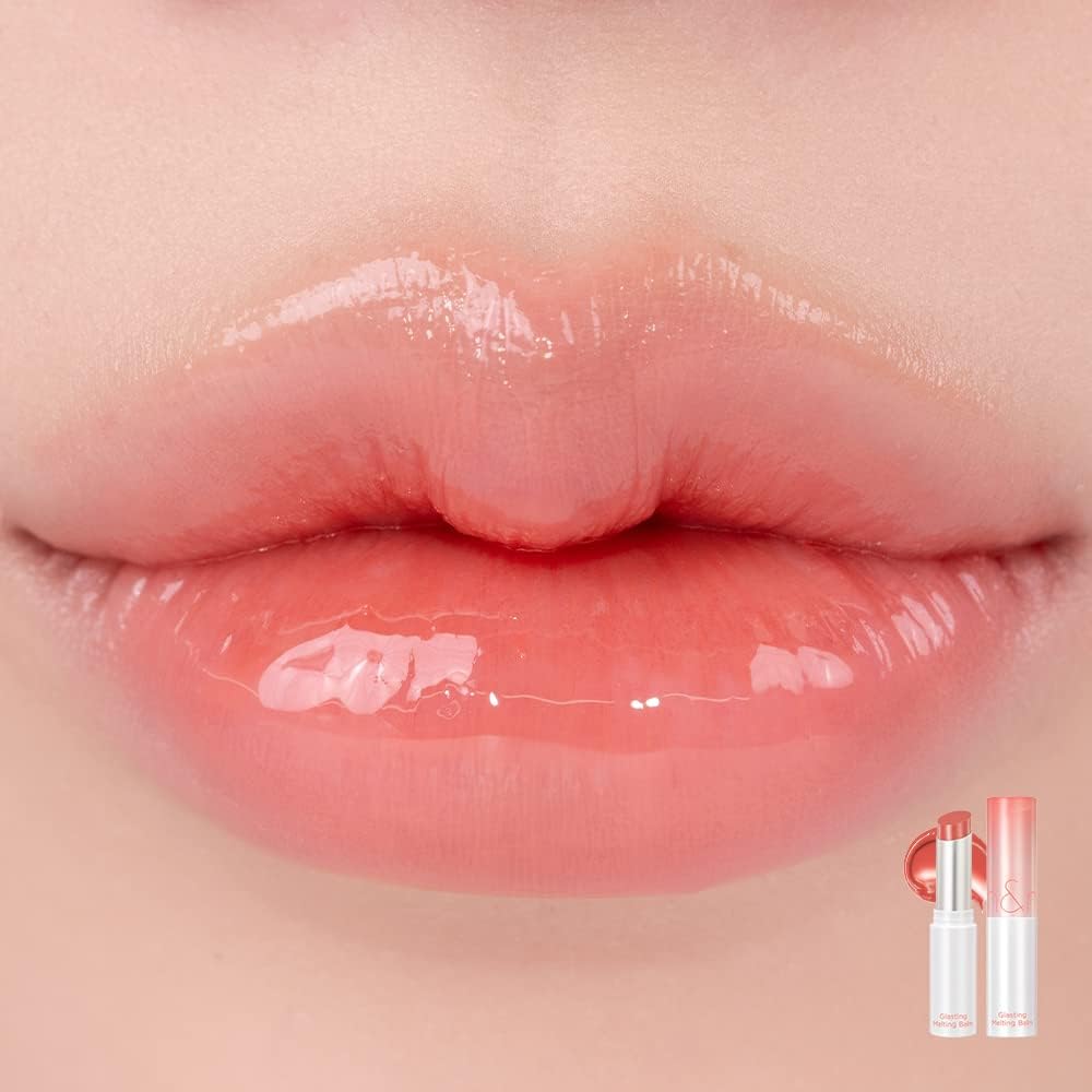 rom&nd Glasting Melting Balm 07 Mauve Whip lips-gloss close-up delivers dewy finish for everyday radiance.