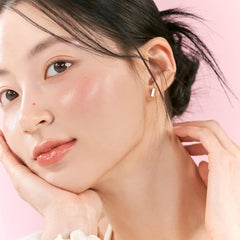 rom&nd Glasting Melting Balm 07 Mauve Whip texture close-up highlights airy, non-sticky feel.