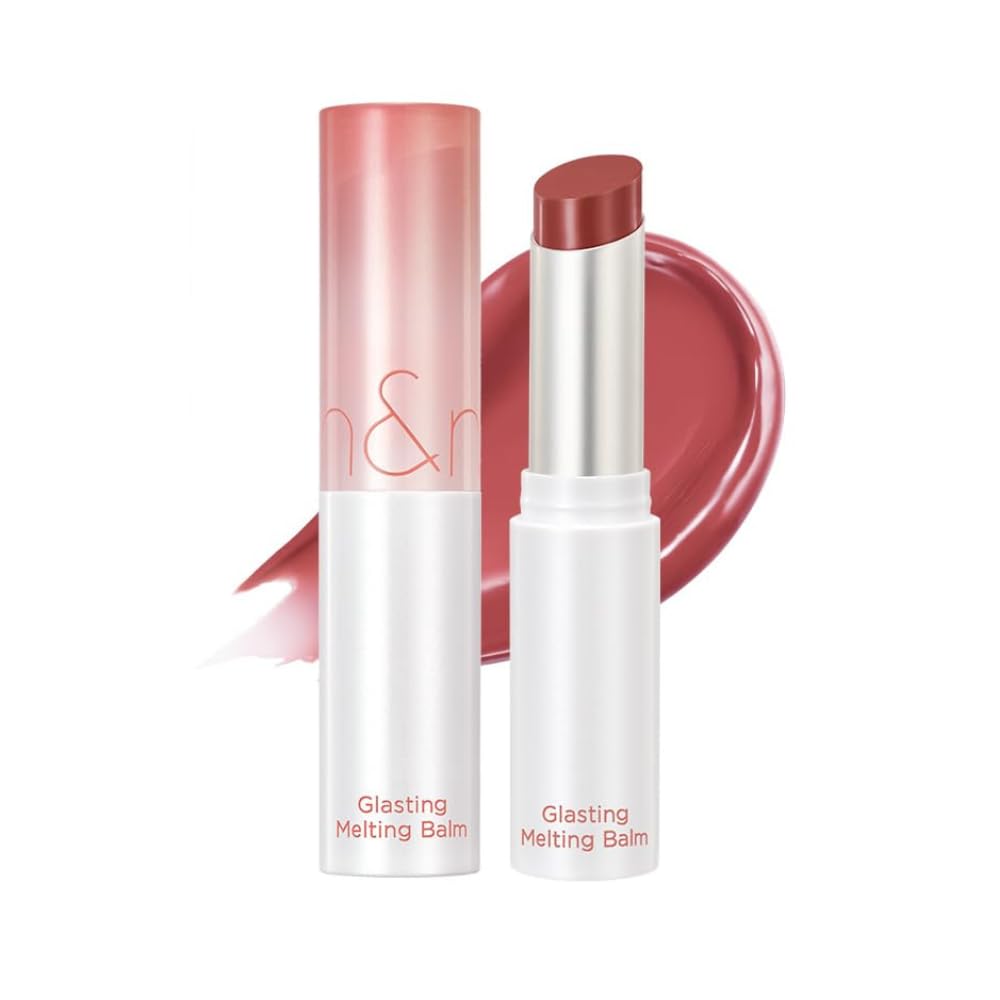 rom&nd Glasting Melting Balm application shows smooth lip glide for even color