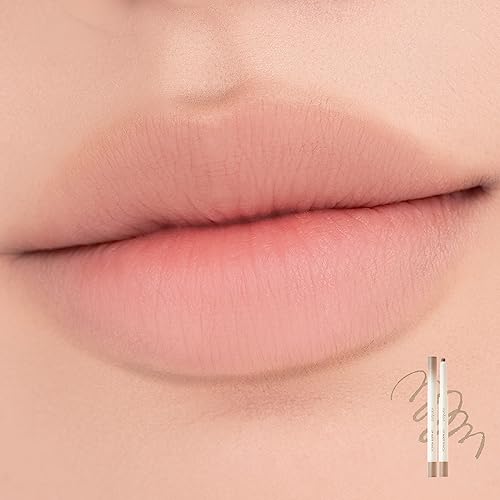 romnd lápiz brillo labial, aplicación rápida para color uniforme.