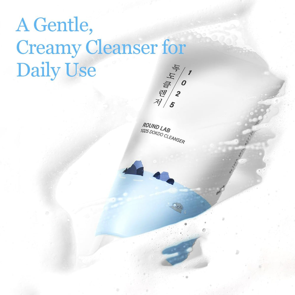 ROUND LAB 1025 Dokdo Cleanser foam closeup highlights rich, soft bubbles for thorough cleansing.