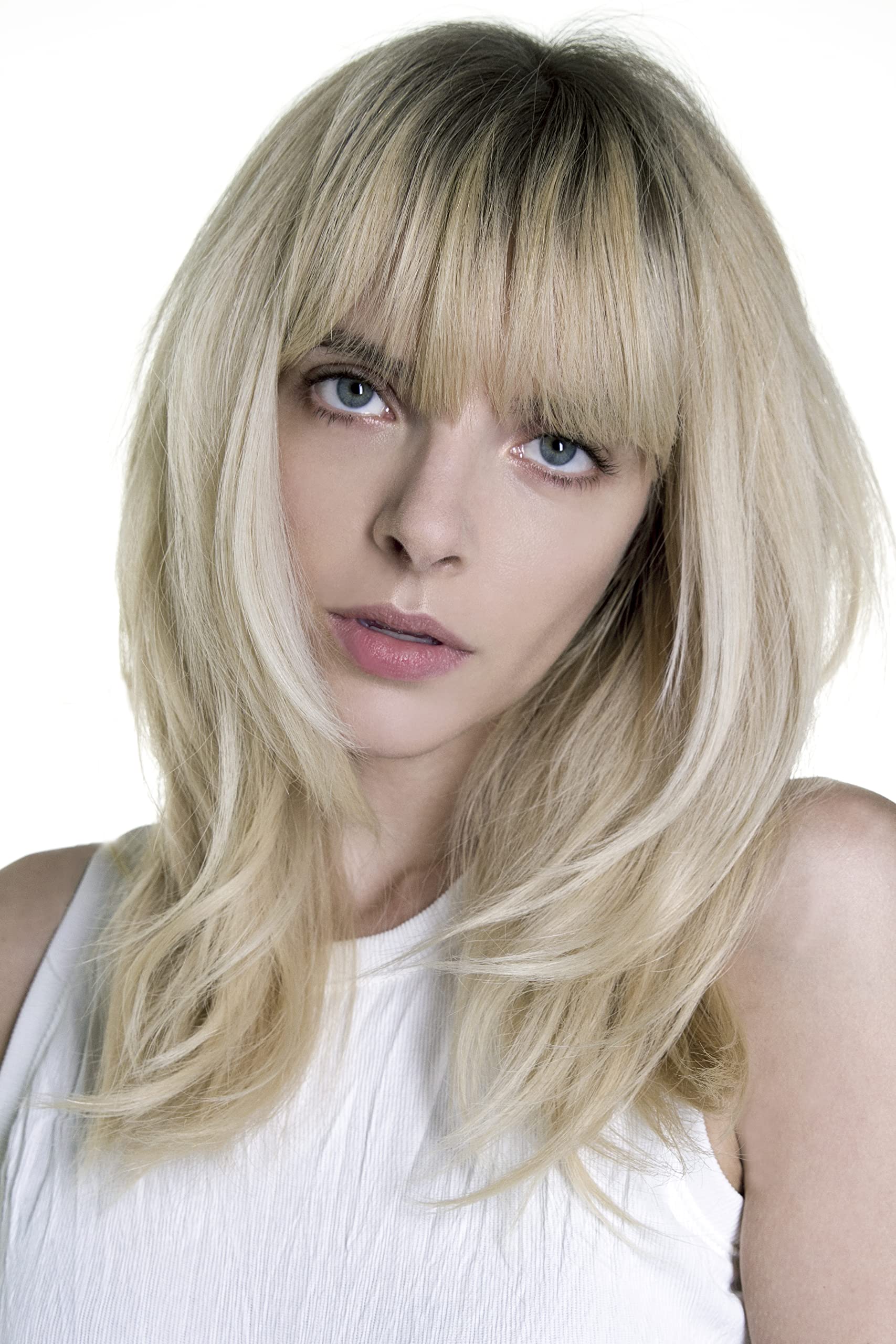 R+Co ANALOG foam lather demonstrates gentle cleansing with shine benefits