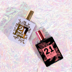 Rue 21 Gold spray mist in motion for daytime glamour