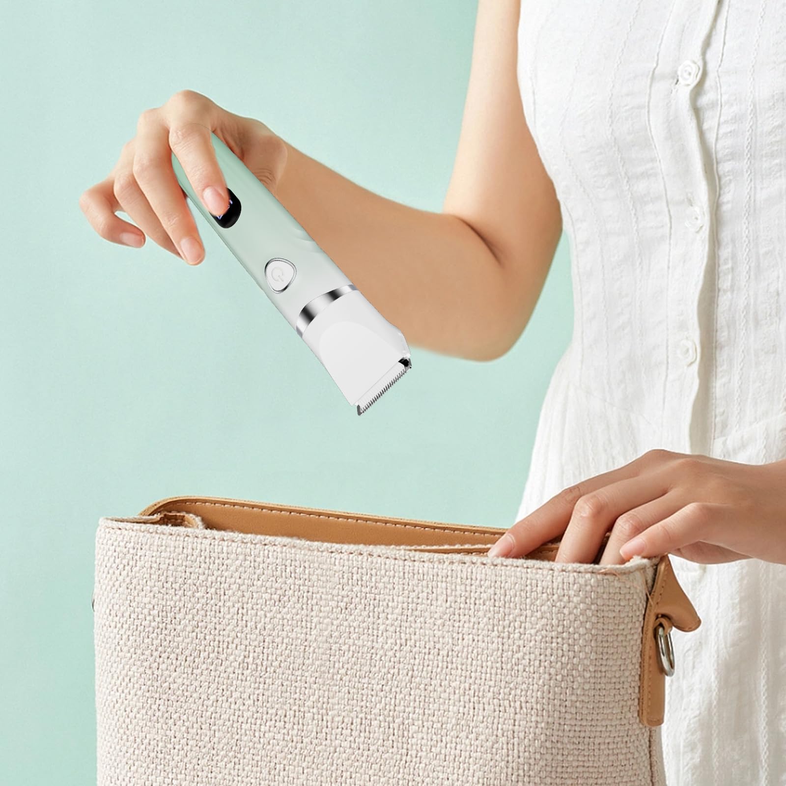 RUIBO compact handheld design fits effortless everyday touch-ups