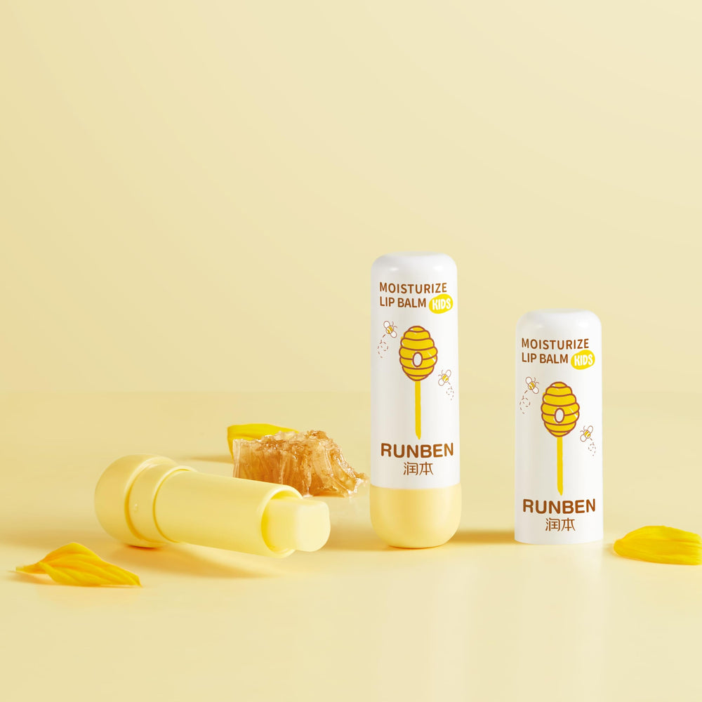 RUNBEN Kids Lip Balm easy for toddlers and caregivers to apply.