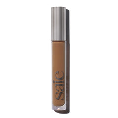 Saie tube front view showing shade 7.5 and compact size for travel convenience