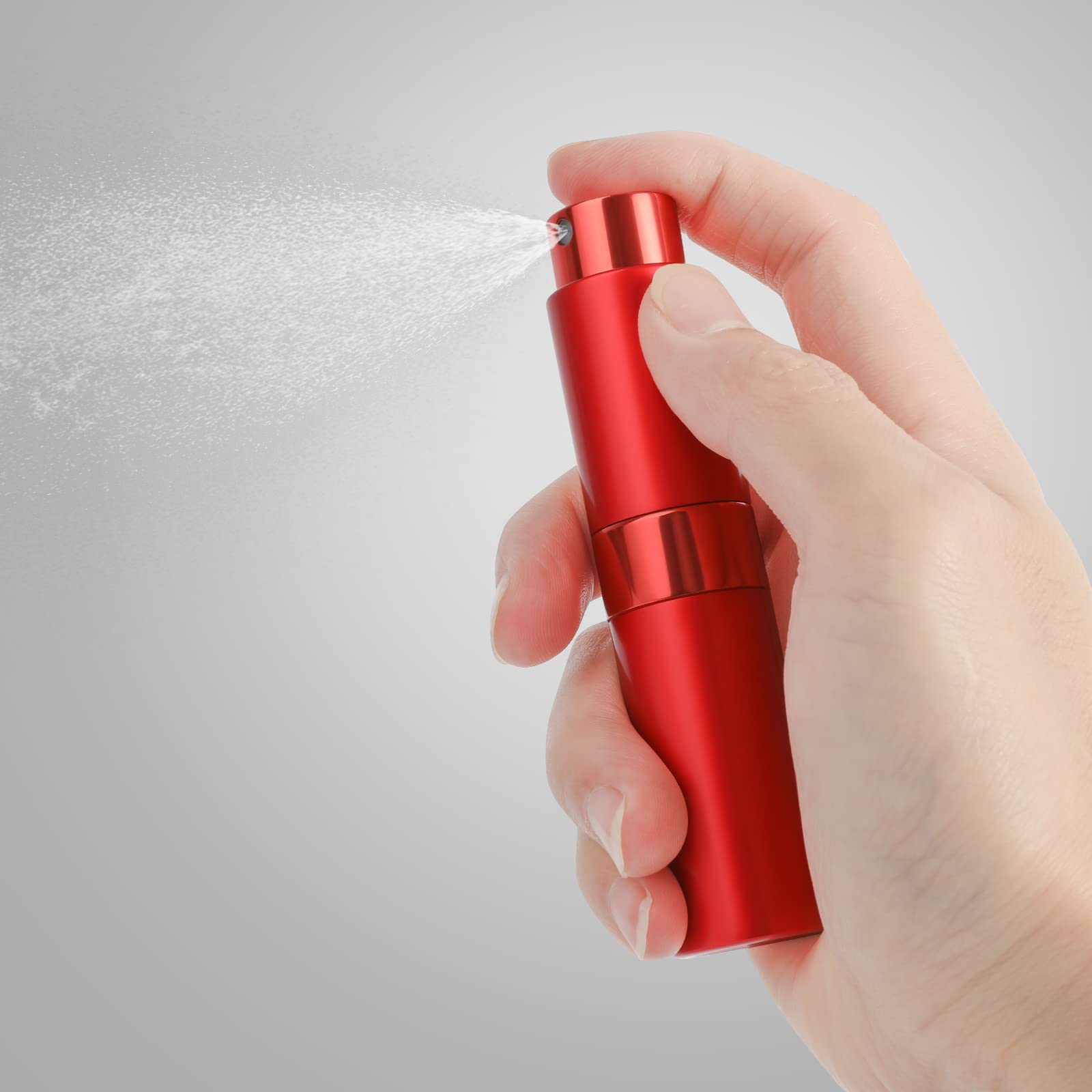 Saiveina refill-process interior bottle removal demonstrates easy reloading and versatility.