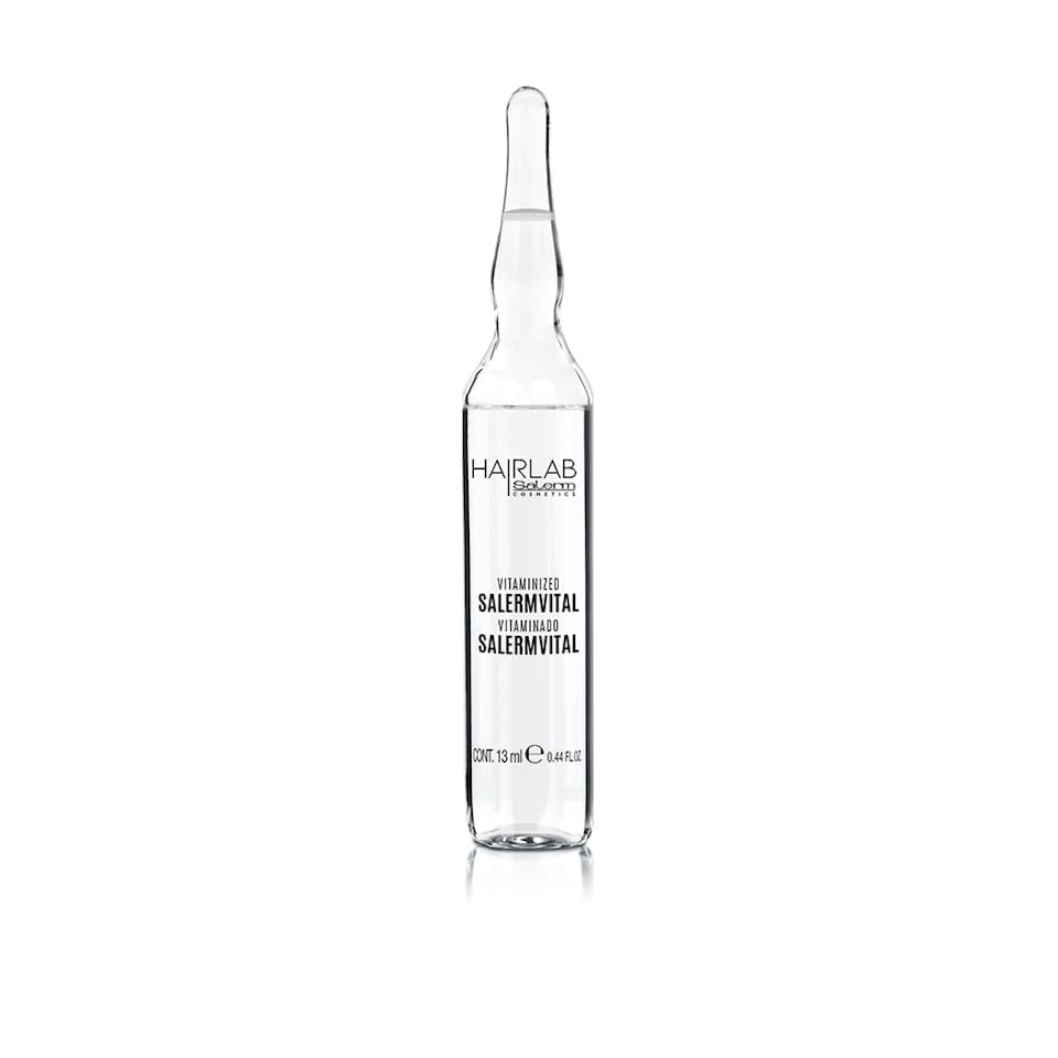 SALERM Hair Lab Salermvital application on damp hair for a soft, luminous finish.