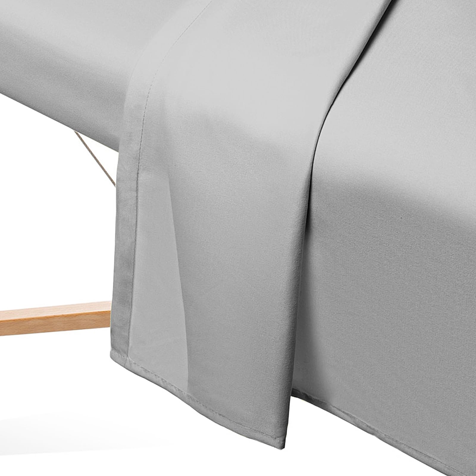 Saloniture microfiber close-up highlighting soft, durable fibers for repeated sessions.