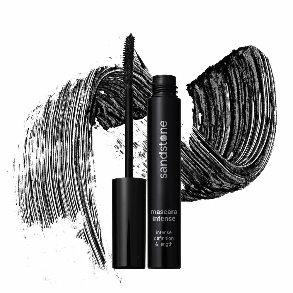 Sandstone Scandinavia mascara swatch in black reveals rich pigment and full coverage.