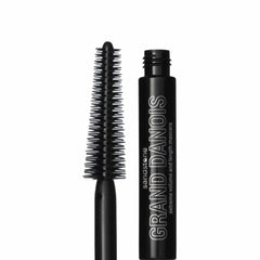 Sandstone Scandinavia hypoallergenic mascara wand closeup shows precise bristles for sensitive eyes.