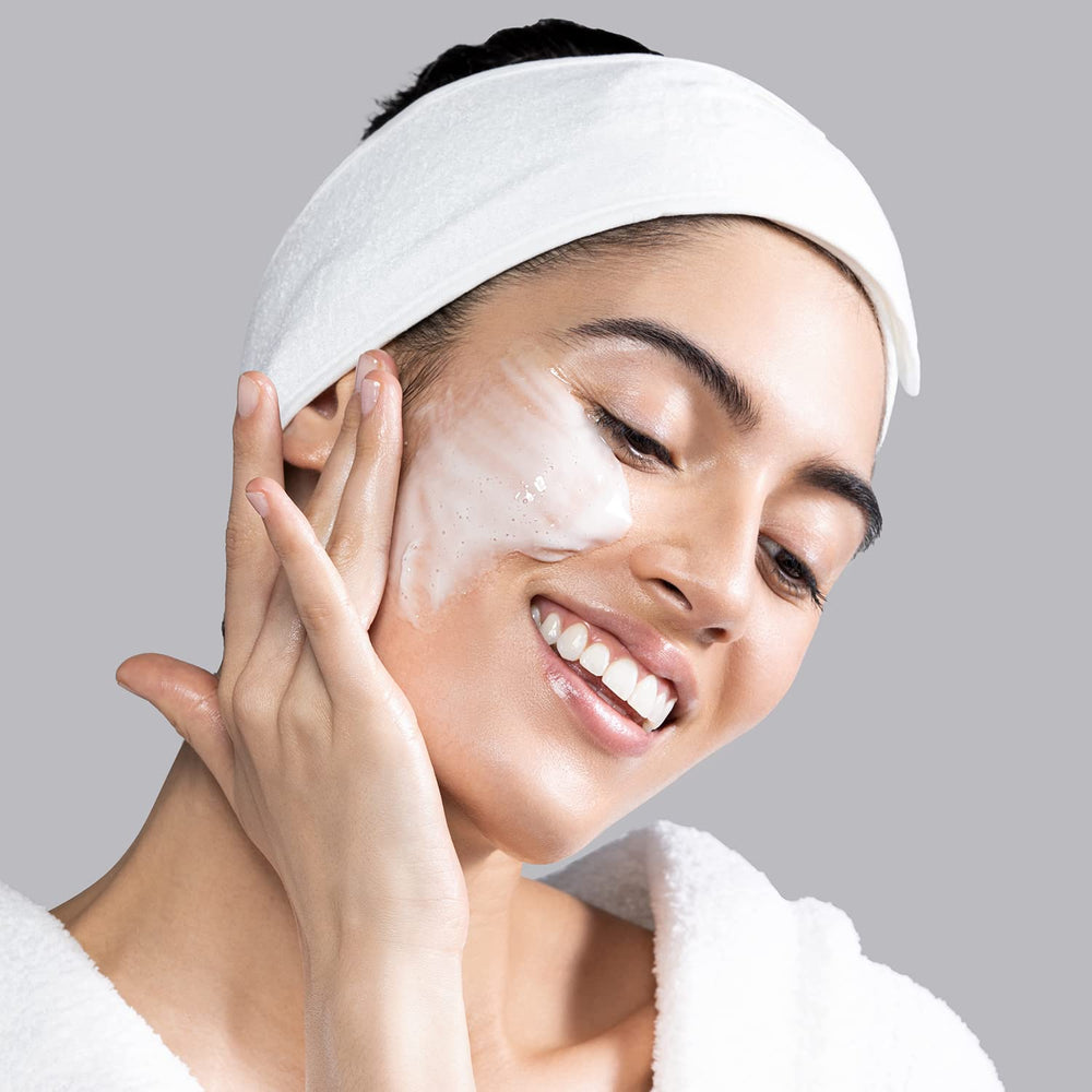 Sanitas Lemon Cream Cleanser packaging showcases Cruelty-free formula and plant-based hydrating complex.