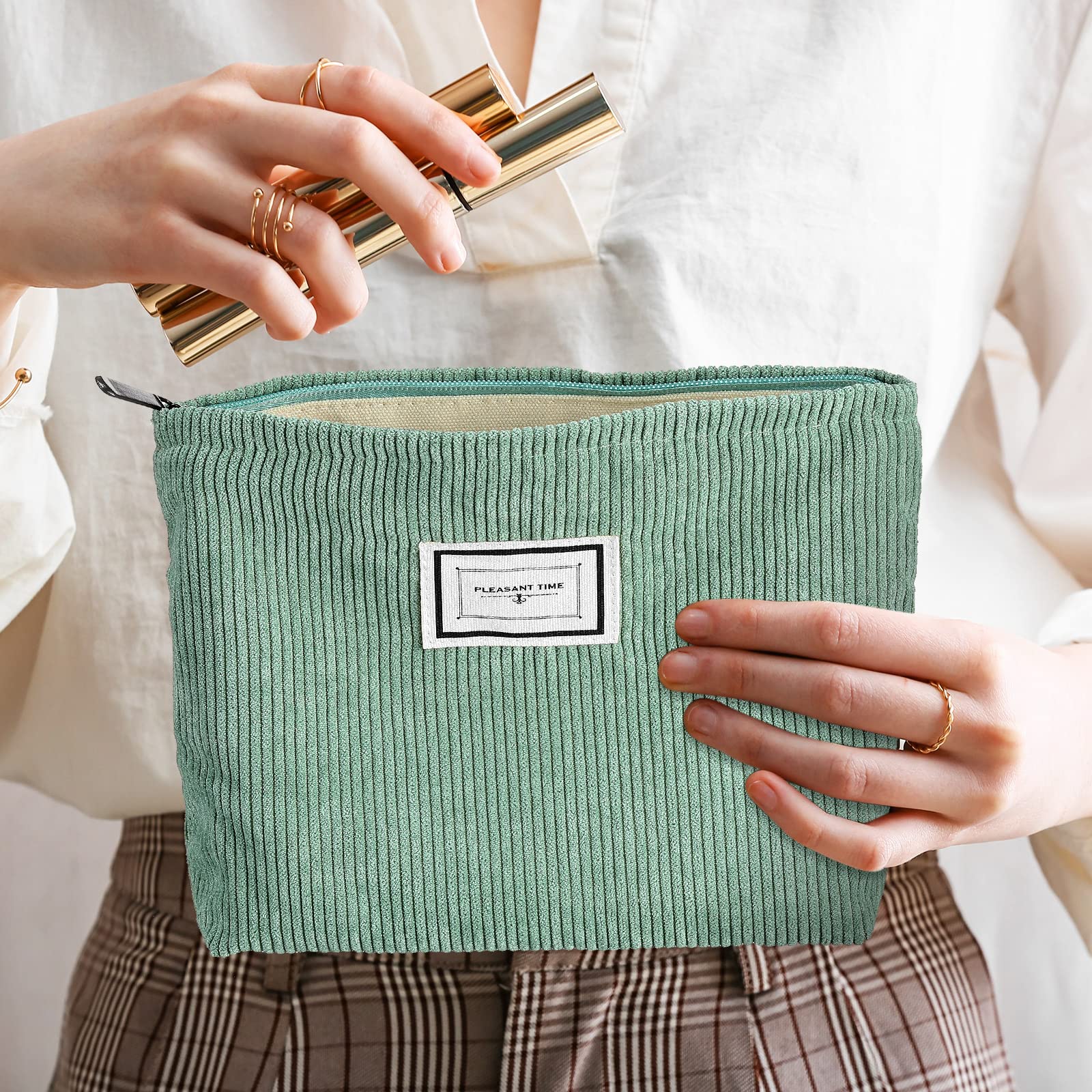 Retro color plaid design on Sanwuta makeup bags adds stylish flair