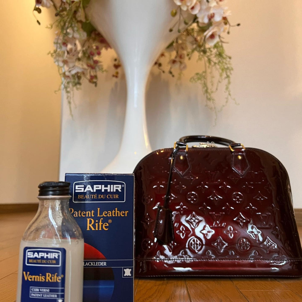 SAPHIR Vernis Rife soft cloth included for even application