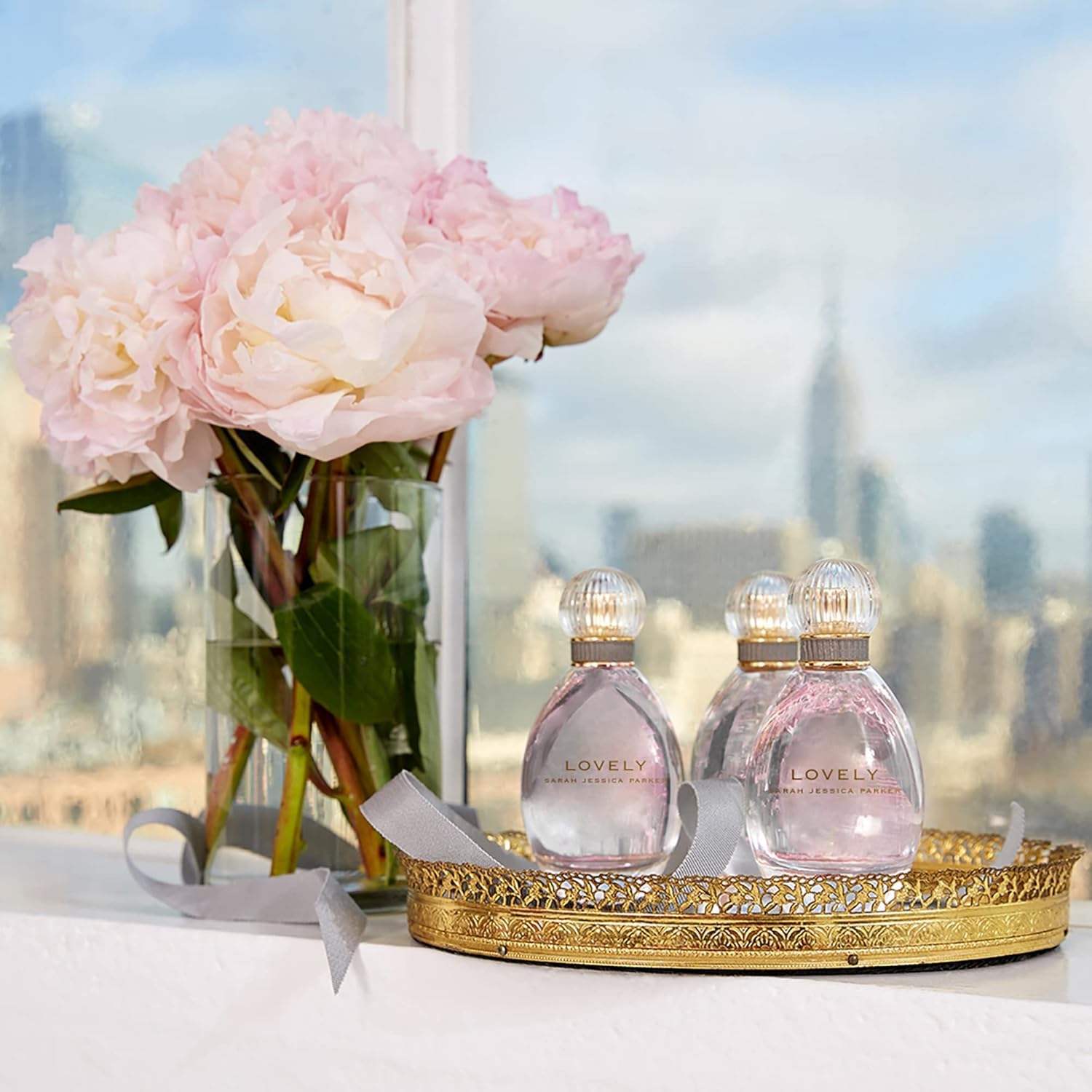 Sarah Jessica Parker Body Mist ballerina-pink packaging signals luxurious travel-ready design.