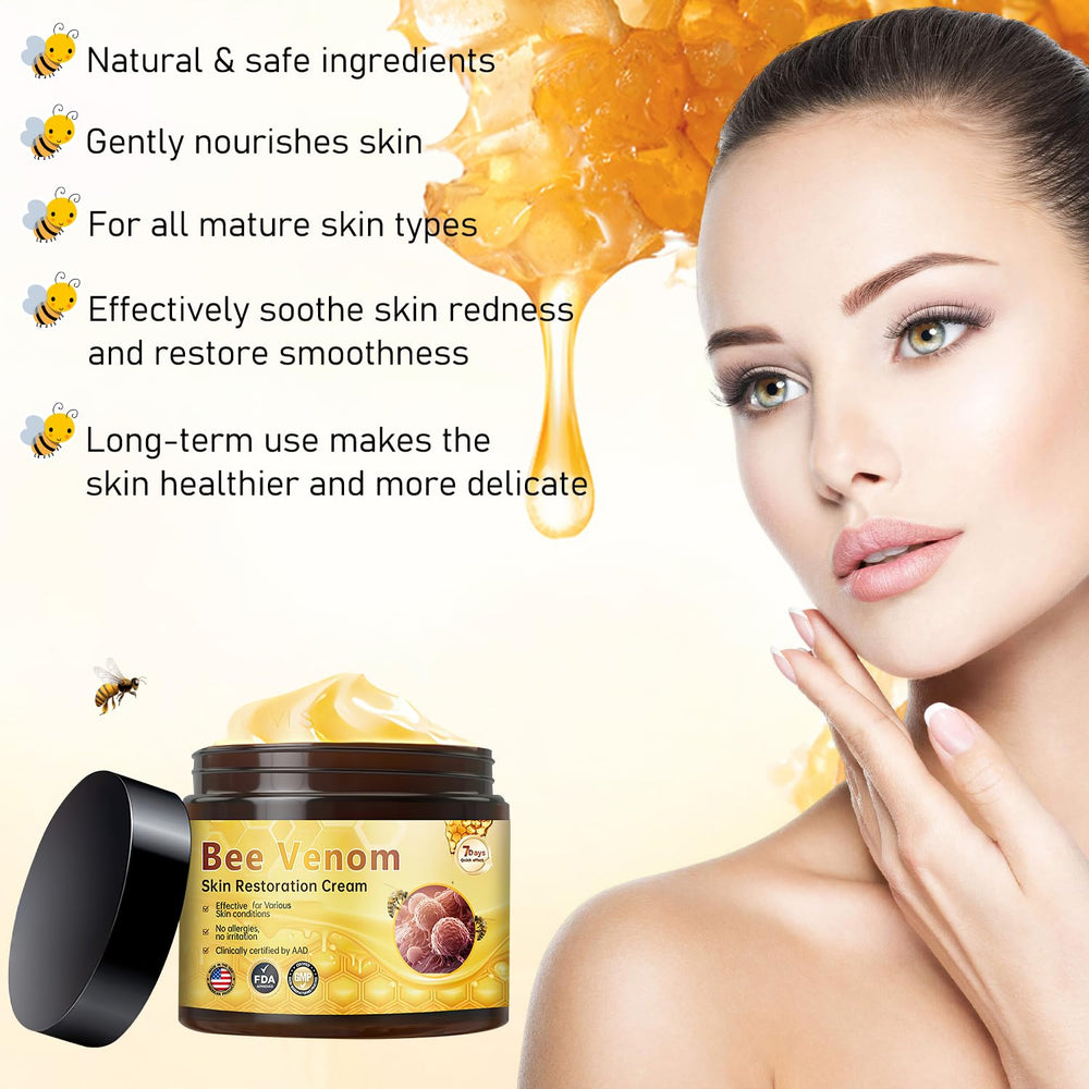 Satasiam Bee Venom Skin Restoration Cream swatch demonstrates creamy texture for daily hydration