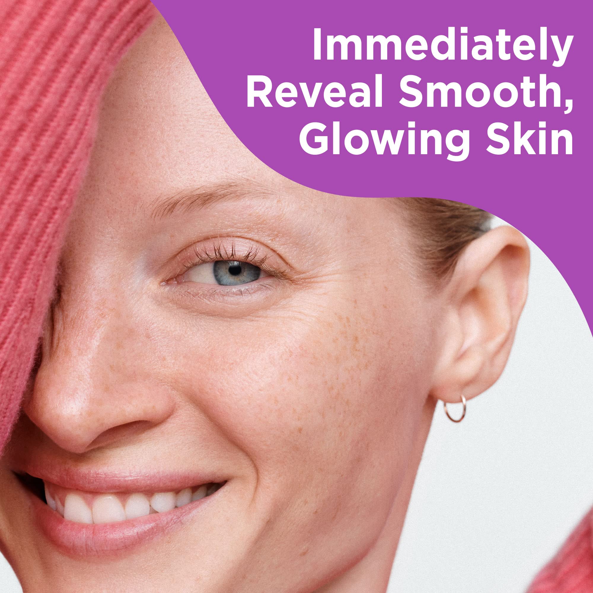 Schick Hydro Silk dermaplaning blades closeup showing precision exfoliation