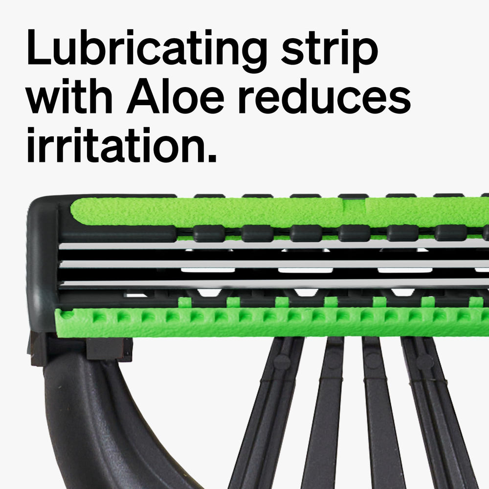 Schick Xtreme3 Sensitive packaging uses 70% recycled plastic.