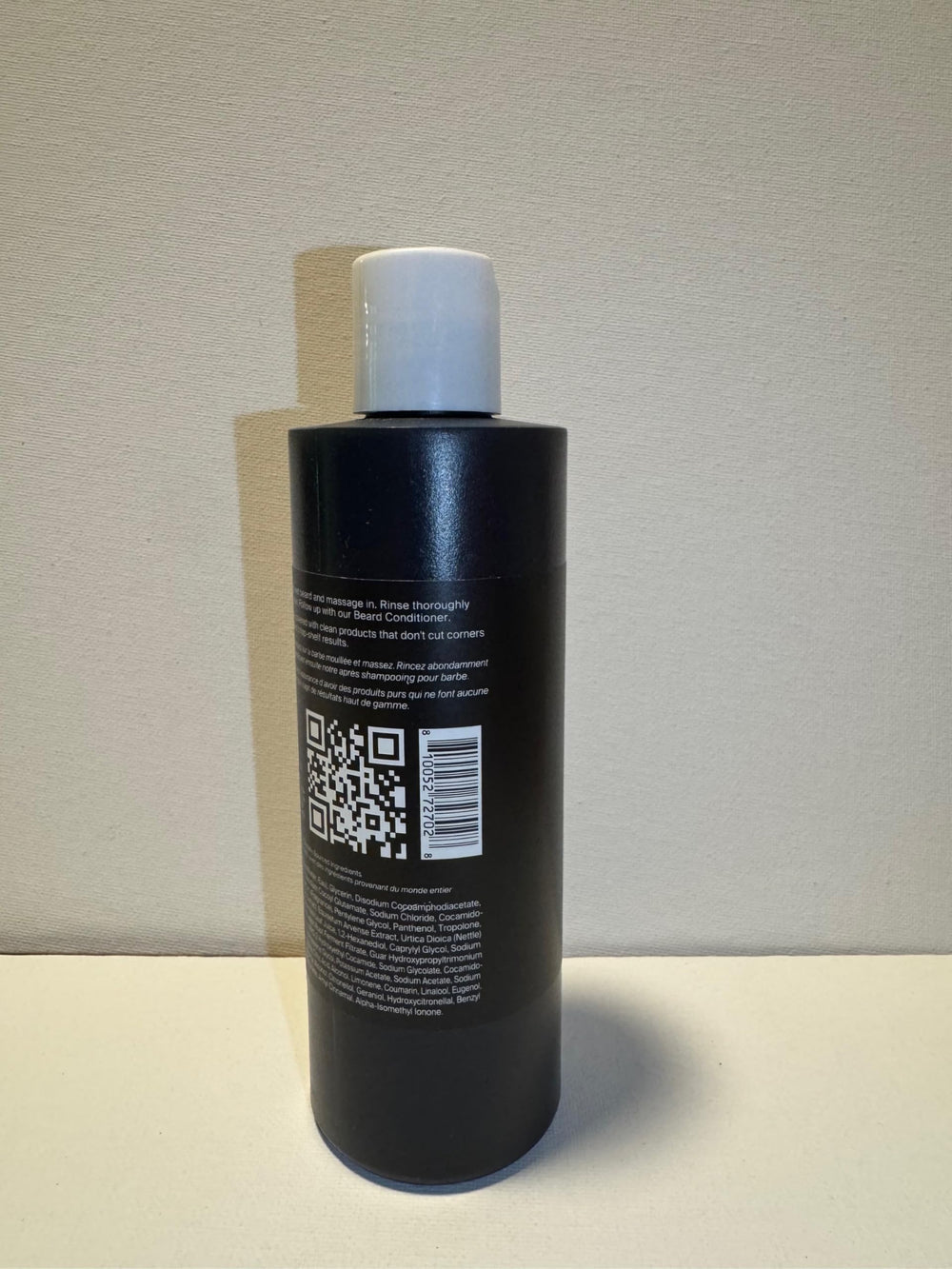 Original scent fragrance notes image evokes warm spice and powdery musk for a masculine aroma