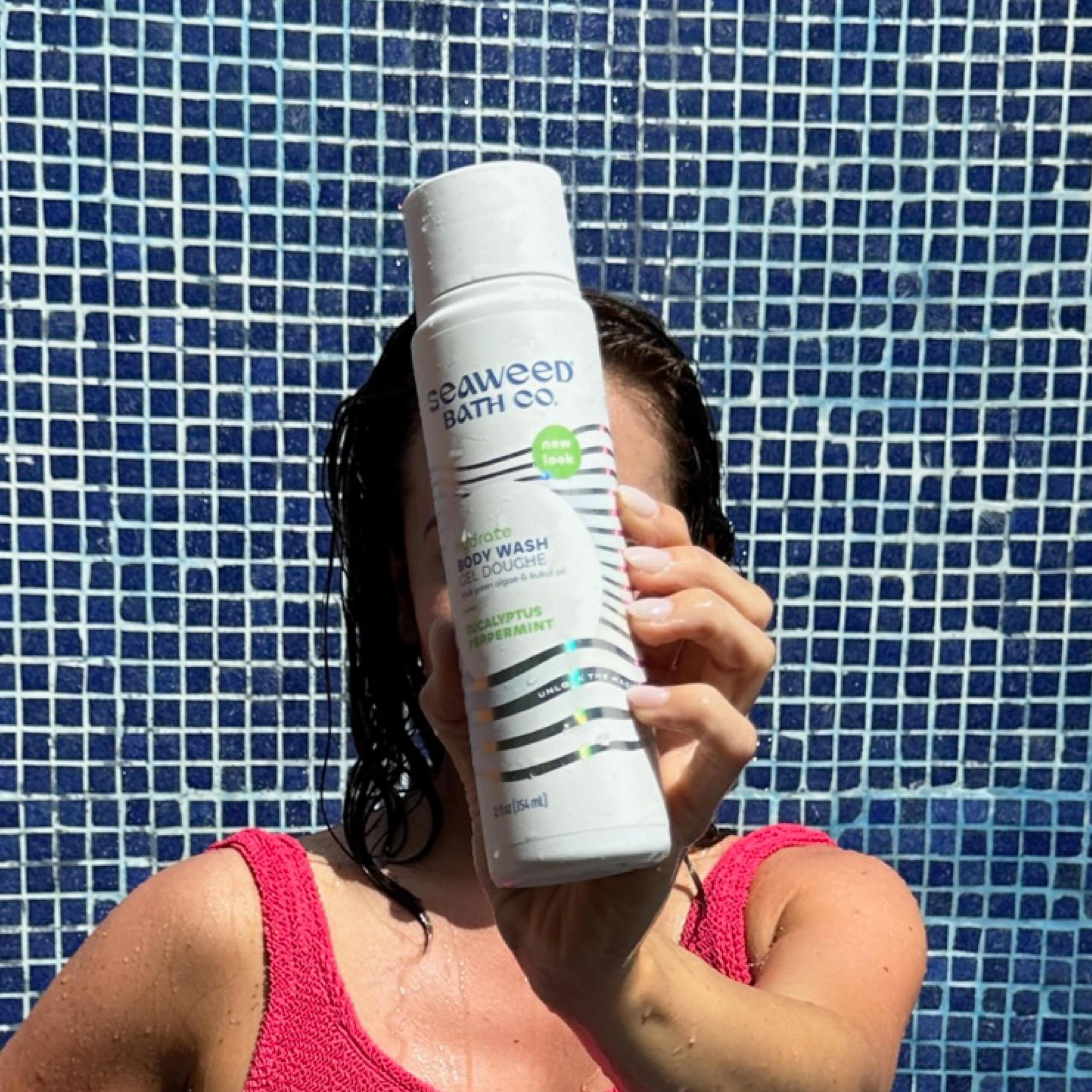 The Seaweed Bath Co. Hydrate Body Wash foam-lather—rich, cleansing foam with eucalyptus peppermint aroma.