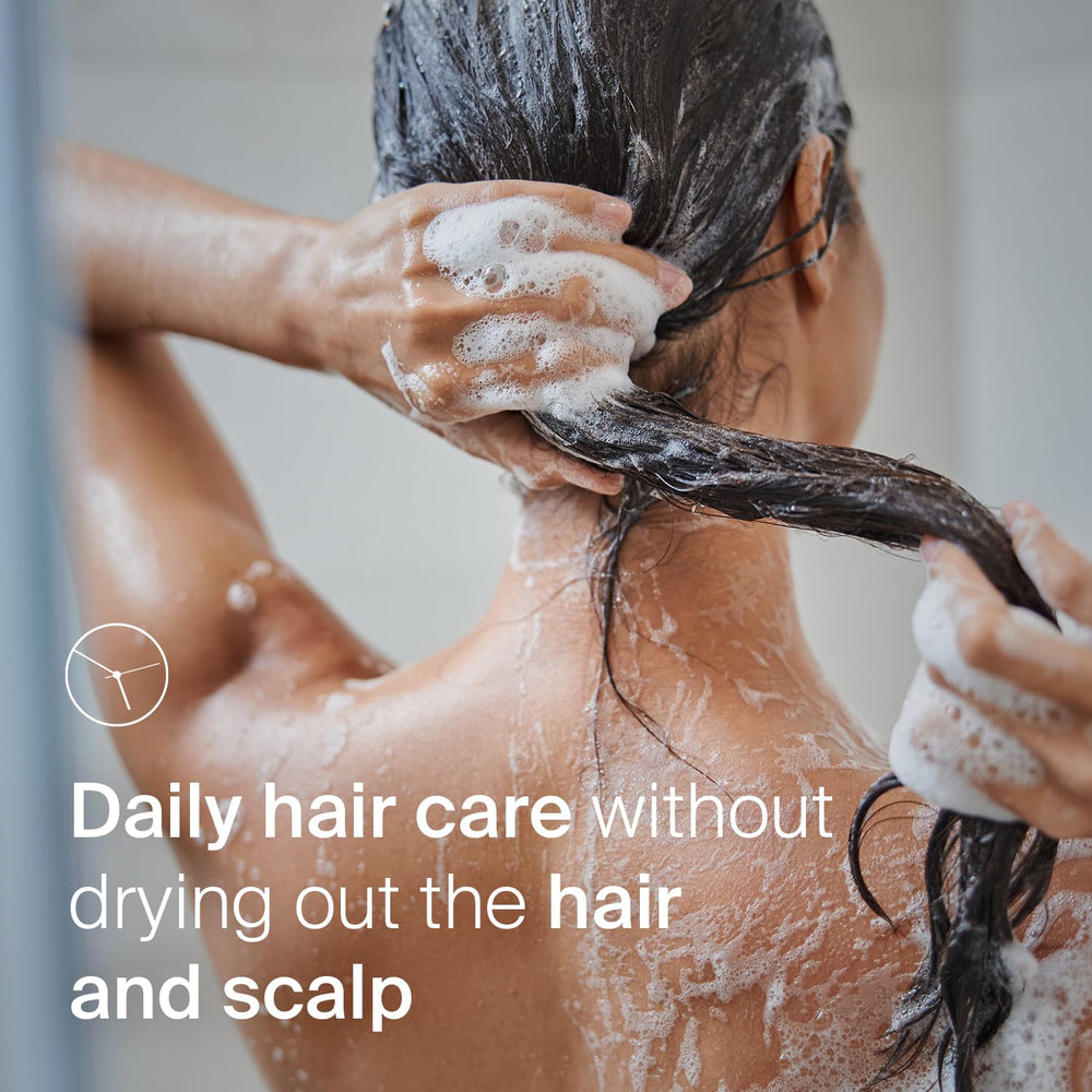 SEBAMED Everyday Shampoo shows natural hair-sheen after a gentle wash.