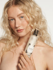 SEEN label close-up: non-comedogenic, skin-safe for sensitive and acne-prone areas.