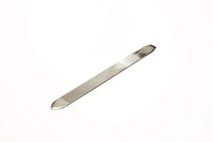 Seki Edge SS402 metal cuticle pusher for precise cuticle care.