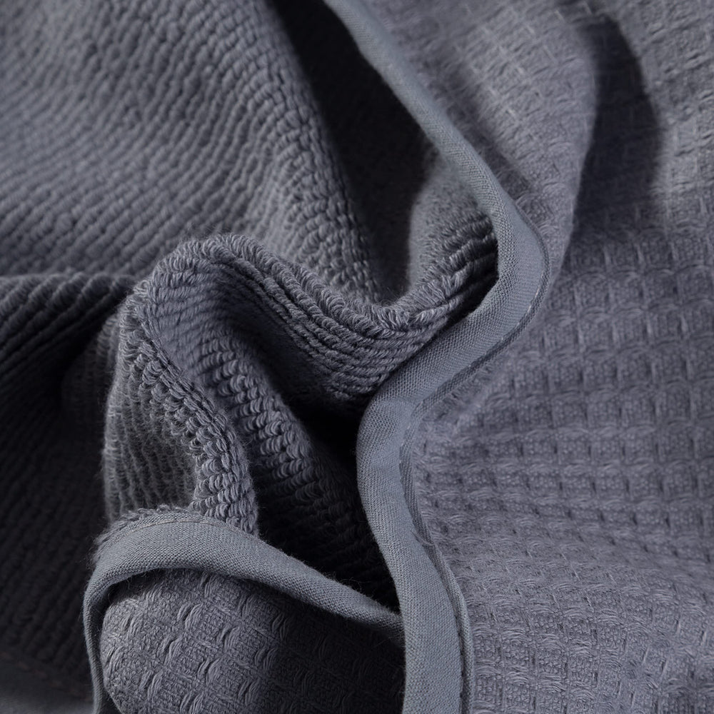 Selarus wrap with reinforced edges and loop system for durability
