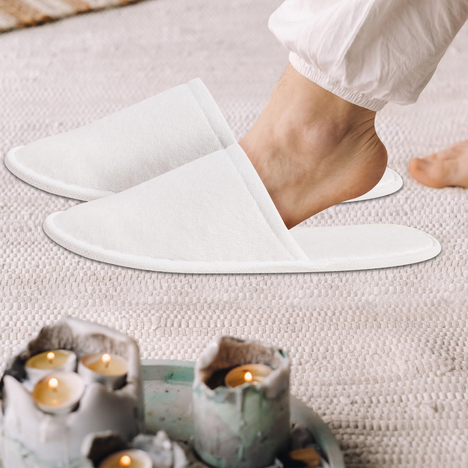 SENJUNSAFE clean display of slippers for guest rooms or closets