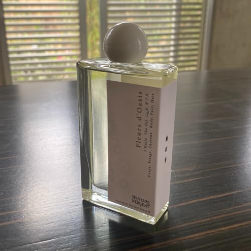 Senteurs d'Orient Fleurs d'Oasis scent profile highlights Neroli, Red Thyme and Cypress for an indulgent aroma.