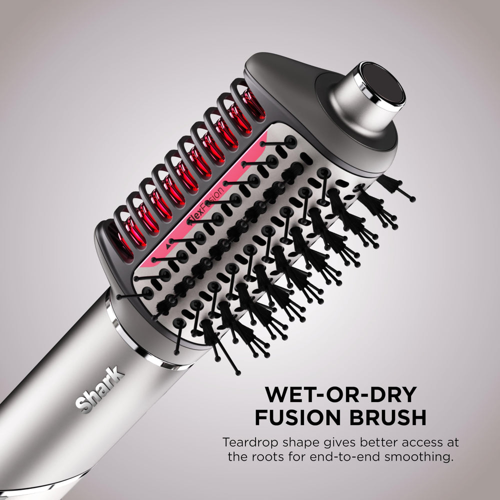 Shark FlexFusion frizzfighter-finishing-tool smooths flyaways for glossy, high-shine hair.