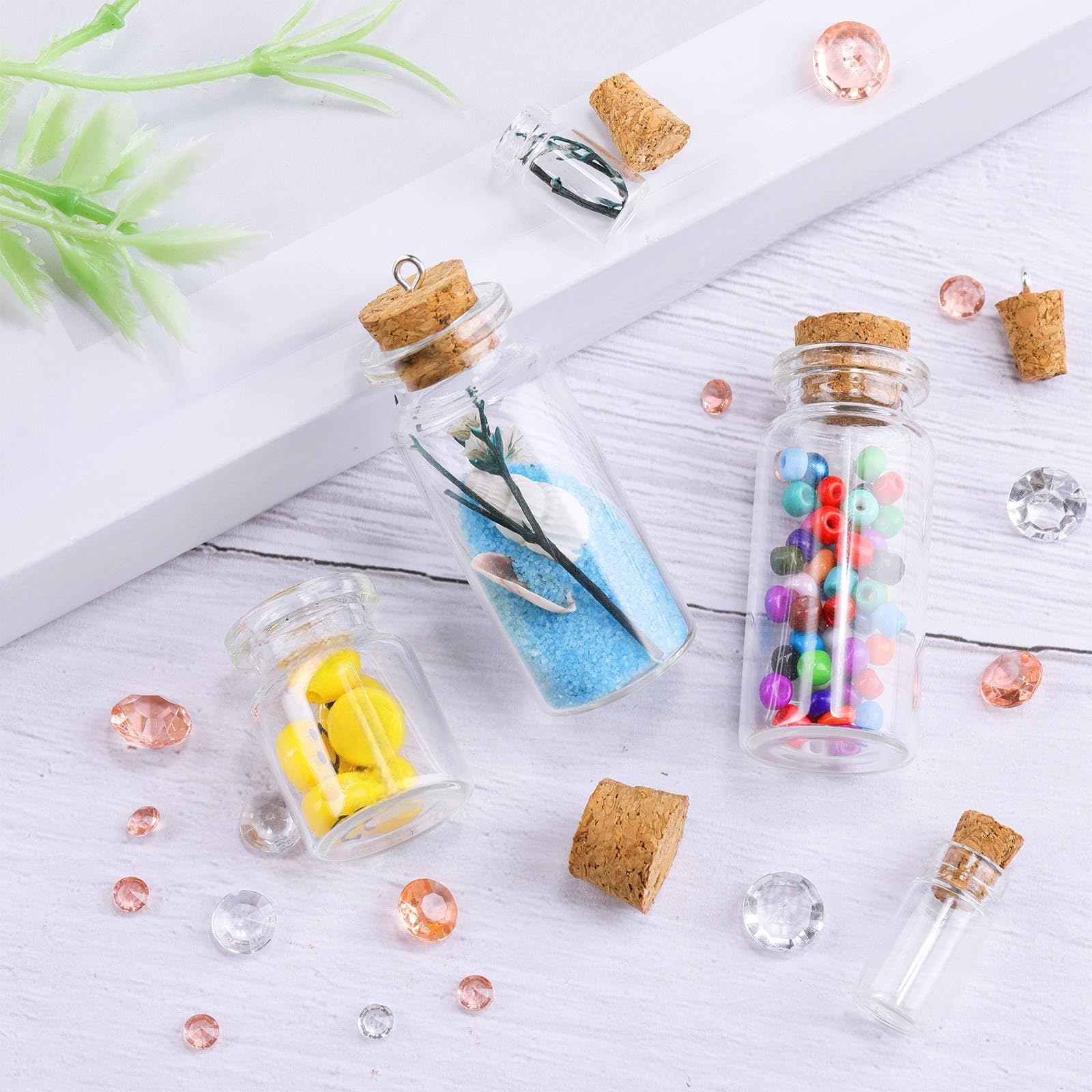 Sherli compact kit—gift-ready mini bottles with accessories.