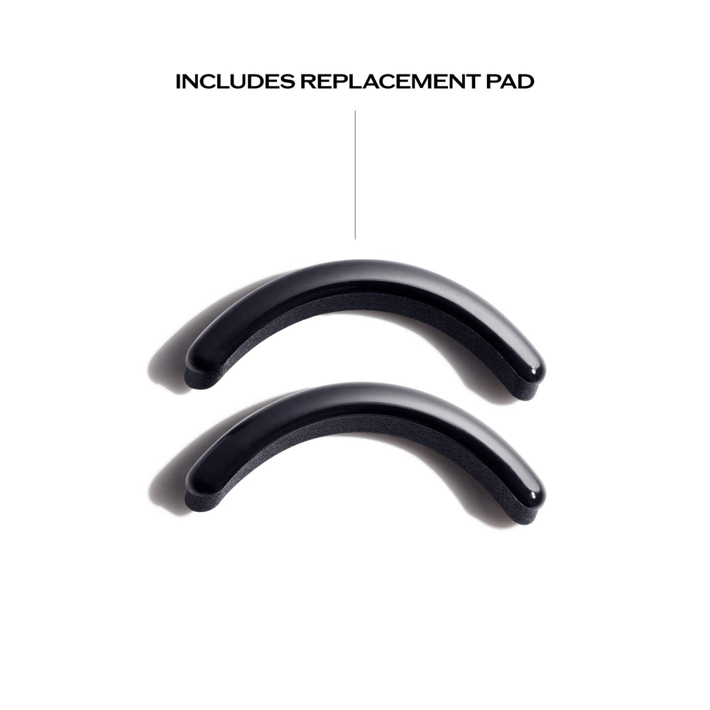 Shiseido eyelash curler base-position demonstrates precise application at lash line