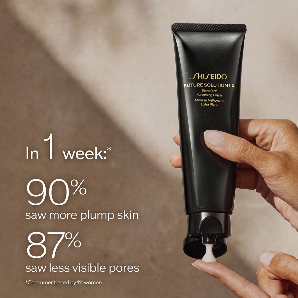 Shiseido Future Solution LX foam-lather reveals luxurious texture for impurity removal and moisture preservation.
