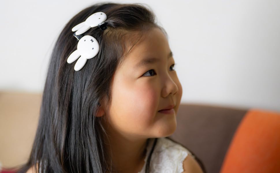 SHOBIDO Miffy bangs clip worn on bangs for quick everyday control.