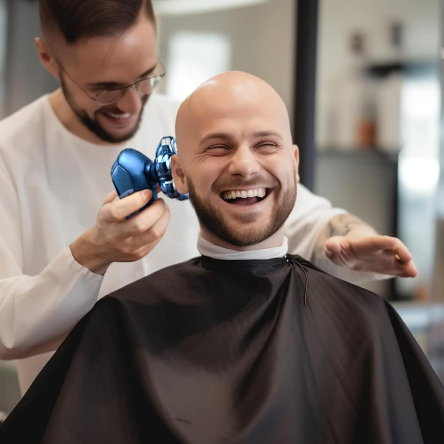 SHPAVVER cleaning brush and storage kit helps tidy your grooming routine.