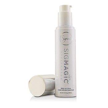 Sigma Beauty Sigmagic Brushampoo lather and rinse delivers quick, effective cleaning.