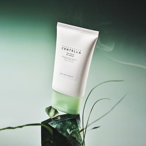 Packaging closeup of SKIN1004 Tea-Trica B5 Cream with Madagascar origin